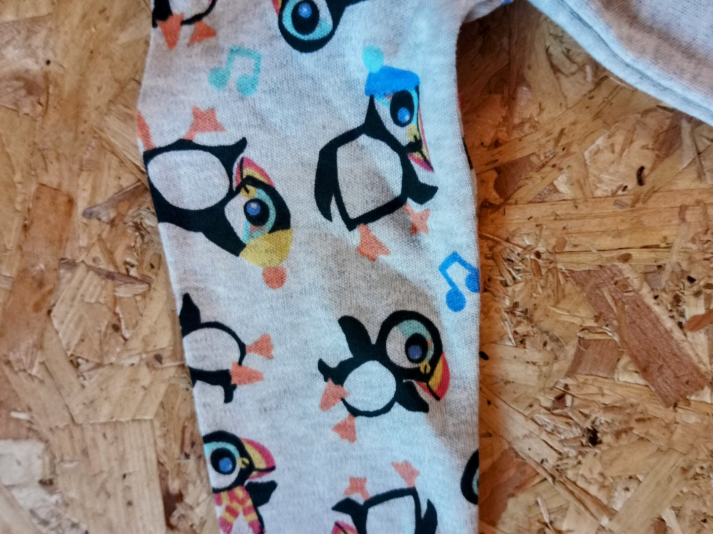 The Bonnie Mob Vest - Puffins (12-18m)